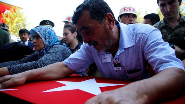 Şehit Piyade Çavuş Aslan, Osmaniye’de toprağa verildi