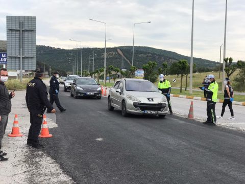 Balıkesir Polisi Hız Kesmiyor